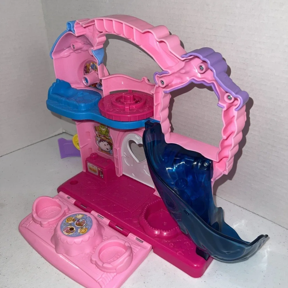 Fisher-Price Little People Disney Princess Play & Go Castle playset Belle Tiana